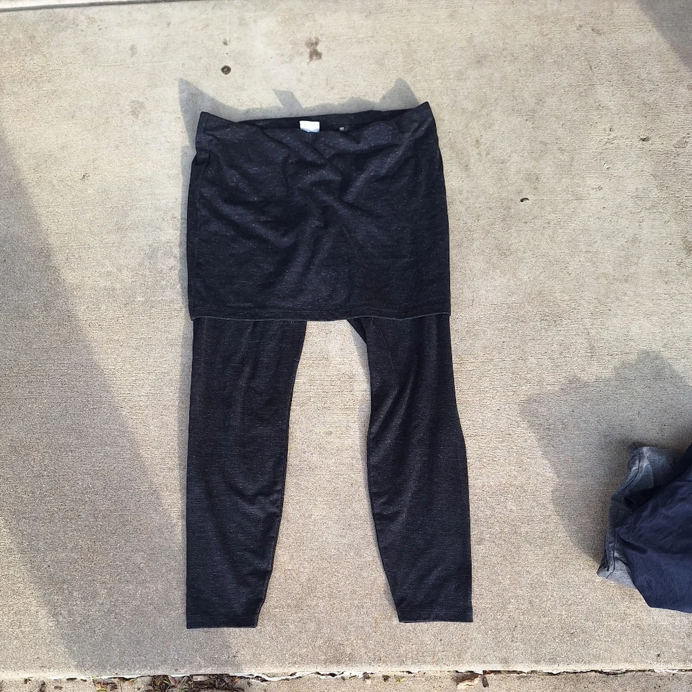 EUC *CAbi M'Leggings 3 PAIRS Skirted LEGGINGS - Picture 5 of 13